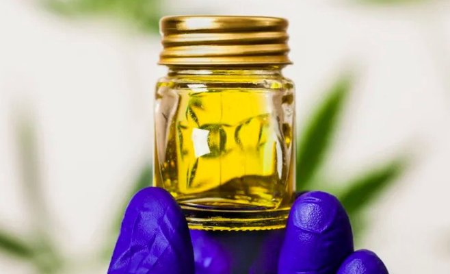 Депутаты предлагают регулировать продажу кратома, HHC и других 