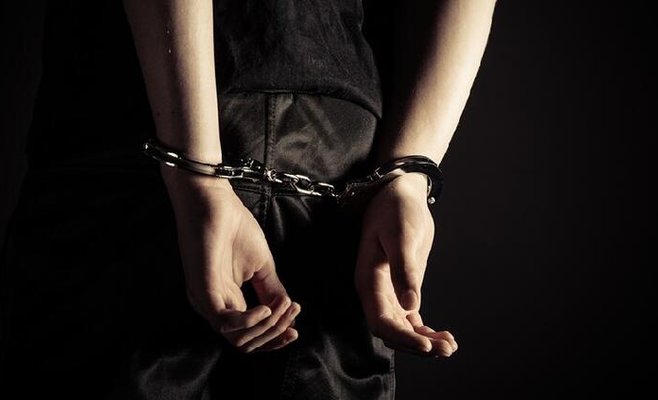 Суд заменил пожизненное заключение рецидивиста на 28 лет лишения свободы за избиение и сожжение знакомой