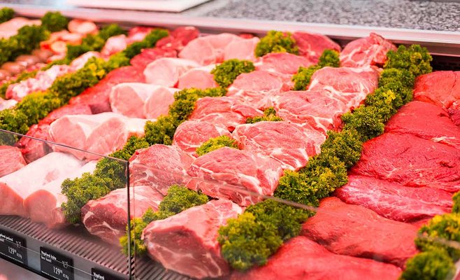 Испорченный фарш и сотни миллионов крон государственных дотаций. Так управляют не только 