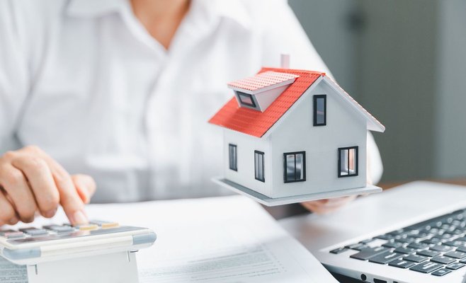 Объем ипотечных кредитов в июле снизился, ставки - самые низкие с августа прошлого года