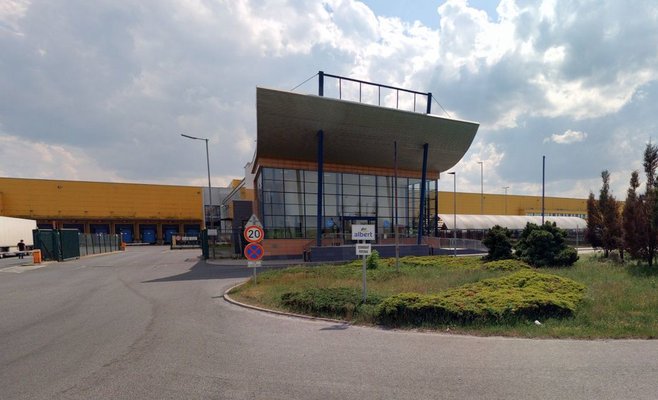 Более 600 кг кокаина на сумму два миллиарда обнаружено на складе супермаркета под Прагой