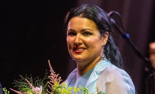 Концерт российской певицы Нетребко в Праге не состоится