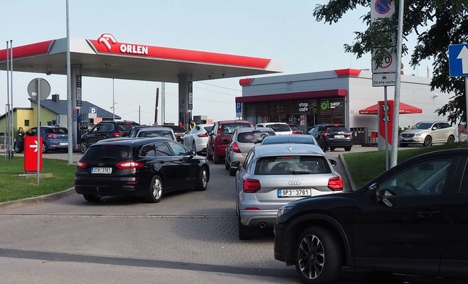 Чехи устали от дорогих товаров. Объем покупок через границу резко возрастает