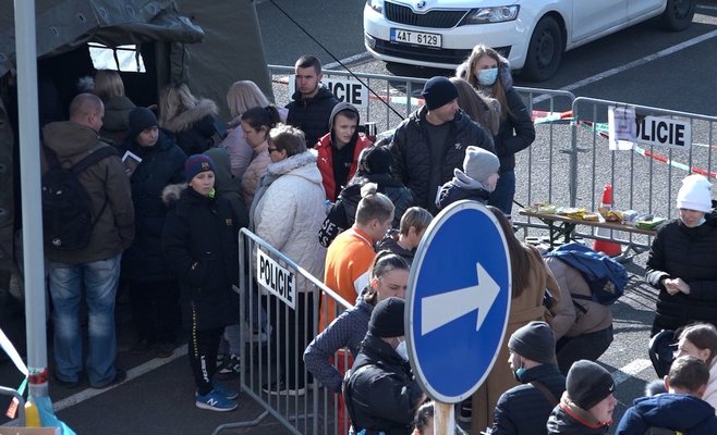 Исследование МОМ: десятая часть беженцев планирует вернуться в Украину в ближайшее время