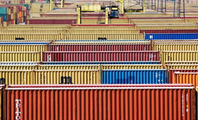 Внешняя торговля в июле завершилась с дефицитом в 5,9 млрд. чешских крон