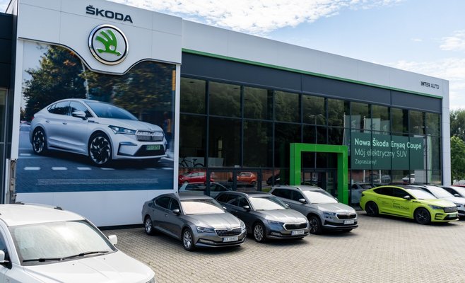Škoda Auto приостановит производство в Квасинах в понедельник, не хватает деталей из Словении