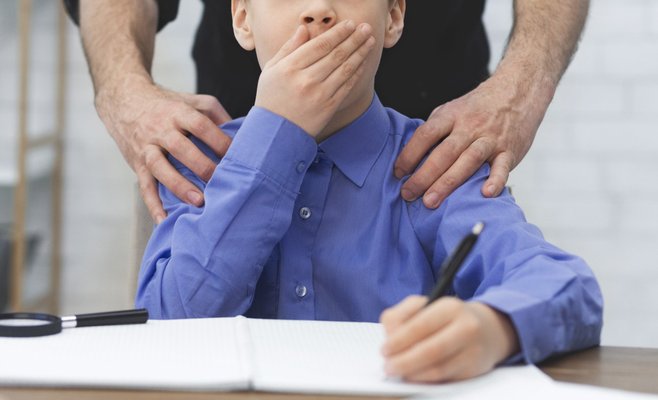 Полиция раскрыла сеть людей, которые организовывали кружки для детей и злоупотребляли детьми