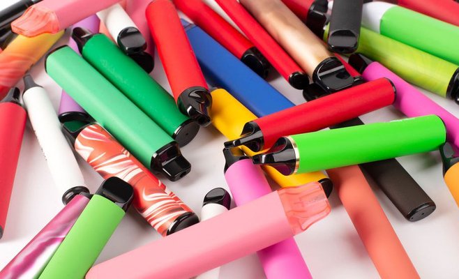 Больше никаких одноразовых электронных сигарет. Франция уже планирует ввести запрет