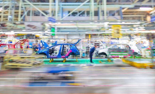 Toyota возобновила работу в Колине. Перерыв в работе длился почти месяц