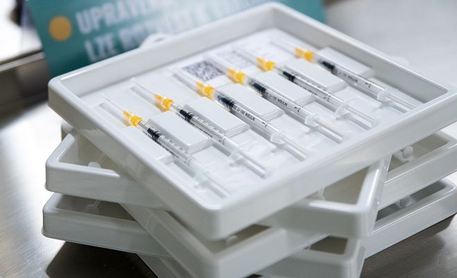 Чехия была вынуждена уничтожить треть вакцин, закупленных почти на пять миллиардов