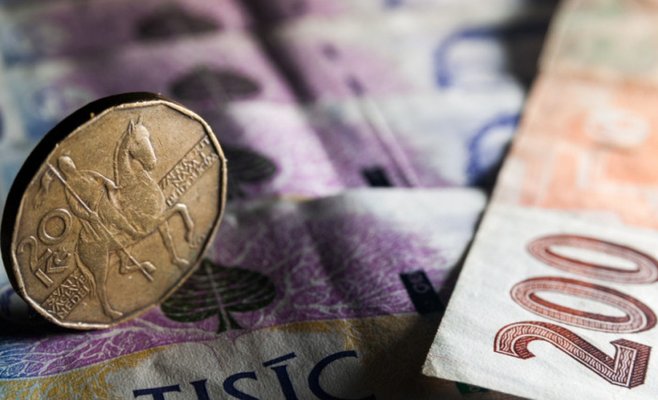 Фальшивые монеты наводнили Чехию. Полиция раскрывает крупное дело о поддельных 20-кроновых монетах