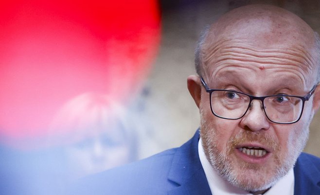 К концу ноября в Чехии будет 360 000 упаковок пенициллина, пообещал Валек