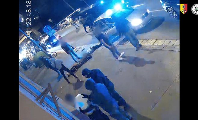 Грабители в такси ограбили в Праге туриста и мужчину, который хотел отвезти его домой