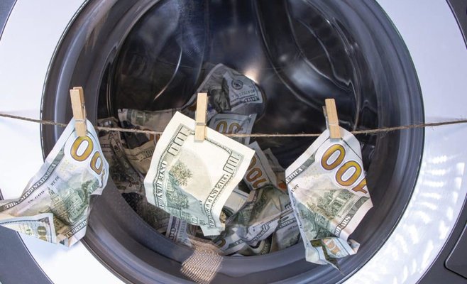 Миллиарды крон с востока поступают в Чехию через счета, открытые для движения капитала