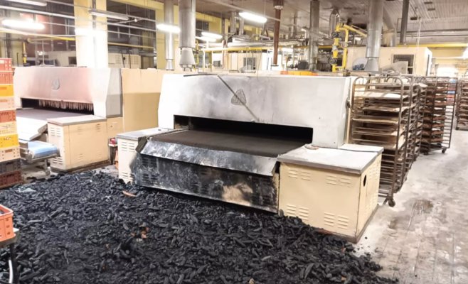 В пекарне горела печь, роглики привратились в уголь