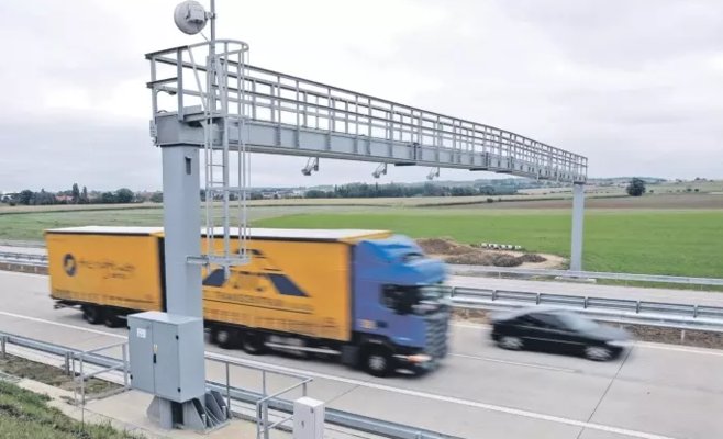 В октябре государство собрало на 6,3% больше сборов за проезд