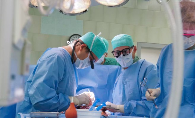 Врачи: Больницы ожидают сокращения объема медицинской помощи, переноса сотен операций