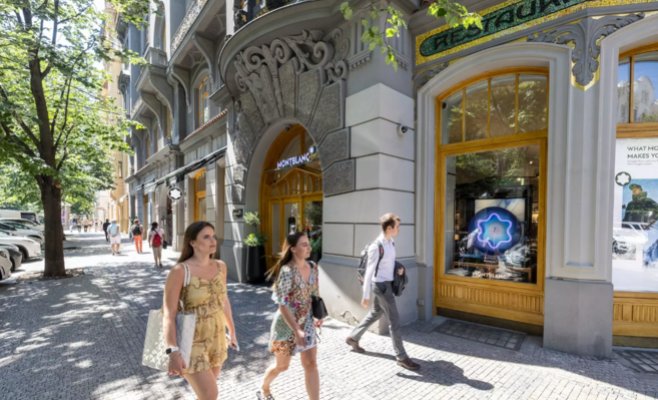 Самая дорогая шопинг-улица в Центральной Европе? Снова Парижская