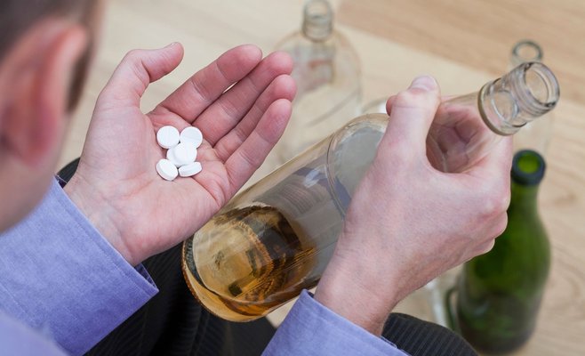 До 100 человек в год подвергаются передозировке наркотиками, причем они распространяются даже среди подростков.