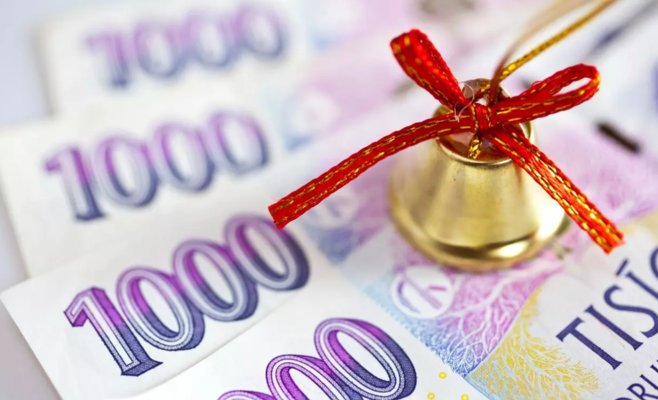 Кредиты на рождественские подарки в этом году не привлекают людей, в основном их рассматривает молодежь