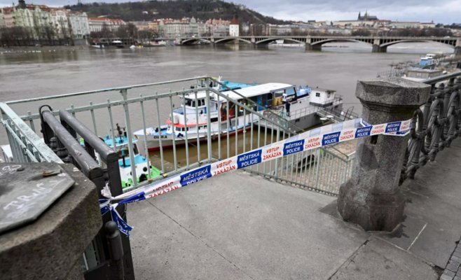 Пражские набережные останутся закрытыми