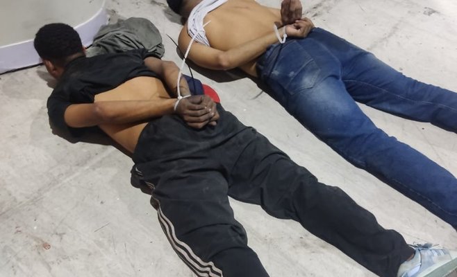 Вооруженные люди ворвались в прямой эфир эквадорского телевидения, президент обратился к армии