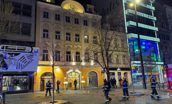 Пожар произошел в номере отеля на Вацлавской площади в Праге