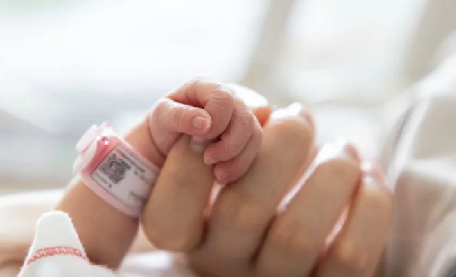 Неуверенность в партнере и неправильный образ жизни. В прошлом году число новорожденных значительно сократилось.