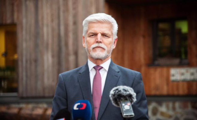 Один мандат - и достаточно? Окружение Павла надеется, что президент передумает. У Бабиша тоже есть свой совет
