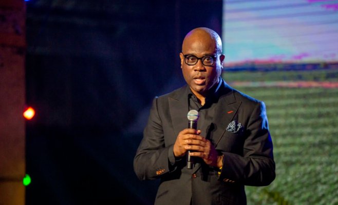 Вертолет разбился в Калифорнии, шесть человек погибли, включая босса нигерийского банка