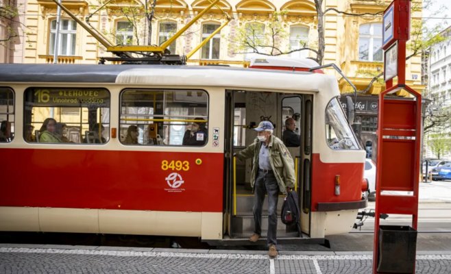 Игра на удвоение стоимости годового проездного билета на общественный транспорт в Праге