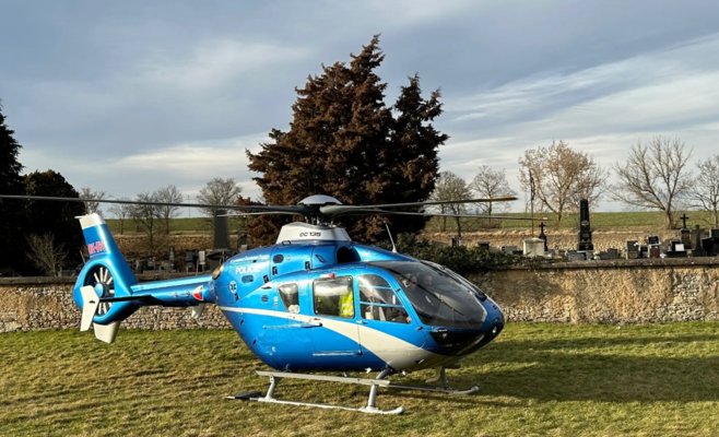 Велосипедист был найден мертвым под Прагой, очевидно, смерть наступила внезапно