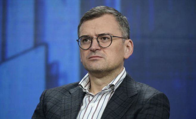 Возвращайтесь домой. Кулеба призвал бежавших украинцев помочь стране выжить