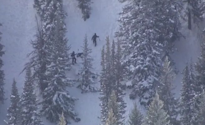 Трое лыжников из Чехии погибли при сходе лавины в Кыргызстане