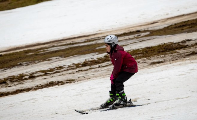 Снег тает, но некоторые горнолыжные курорты держатся