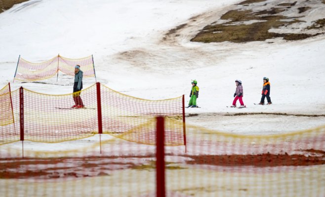 Снег тает, но некоторые горнолыжные курорты держатся