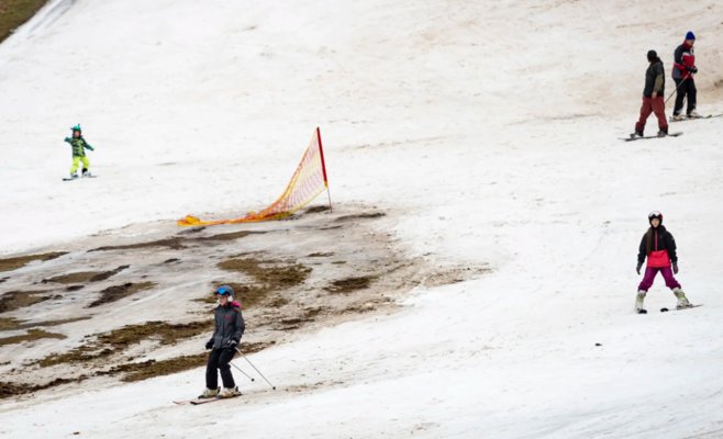 Снег тает, но некоторые горнолыжные курорты держатся