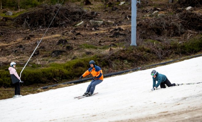 Снег тает, но некоторые горнолыжные курорты держатся