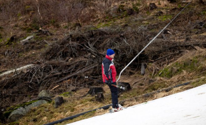 Снег тает, но некоторые горнолыжные курорты держатся