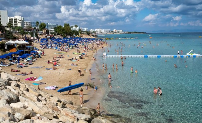 Чехи сэкономили деньги на отдых. Туристические компании сообщают о рекордных прибылях за прошлый год