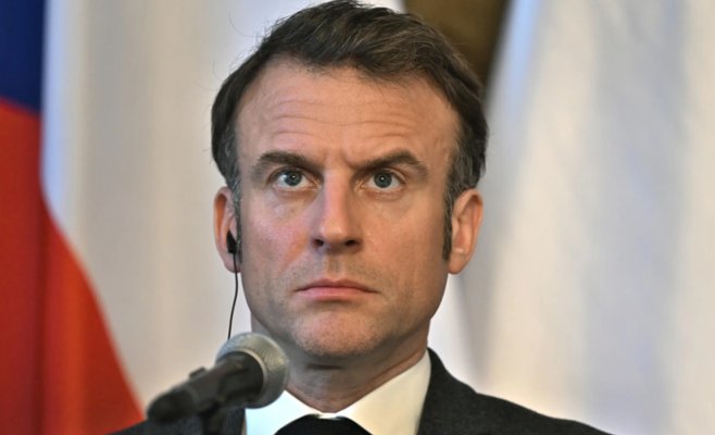 Макрон в Праге: Россия не должна победить