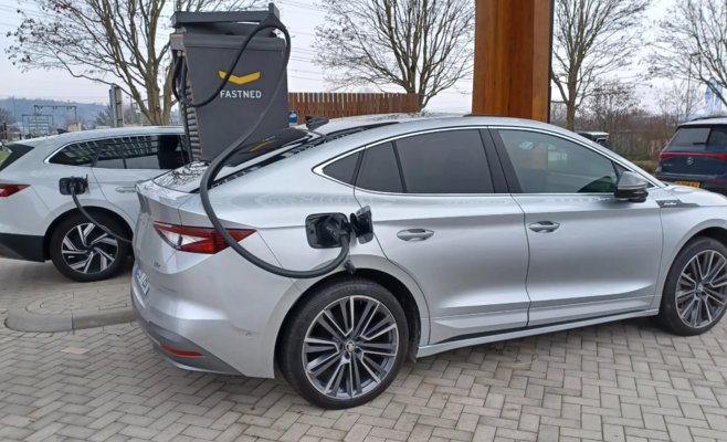 Электромобилей на базарах становится все больше, но их по-прежнему немного