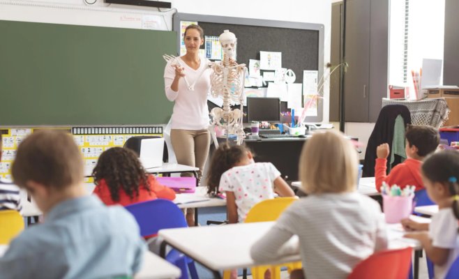 Коклюш в классе? Только привитые могут ходить в школу, напоминают представители здравоохранения.