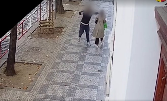 Известный рэпер напал на женщину в Праге. Суд назначил ему условный срок и отправил на лечение в лечебное учреждение