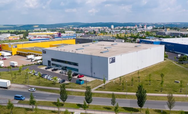 Строительство производственных цехов и складов замедлилось в прошлом году, показывает новая карта