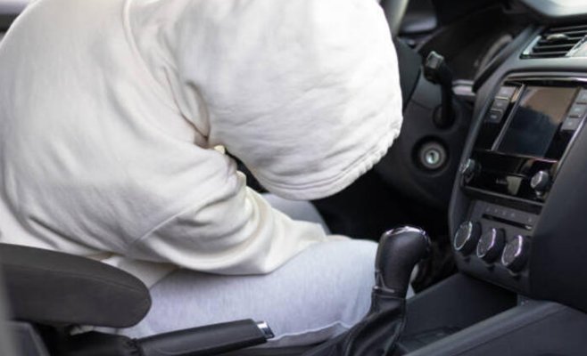 Заключенный, угонявший автомобили в бегах, вернулся за решетку через 10 дней