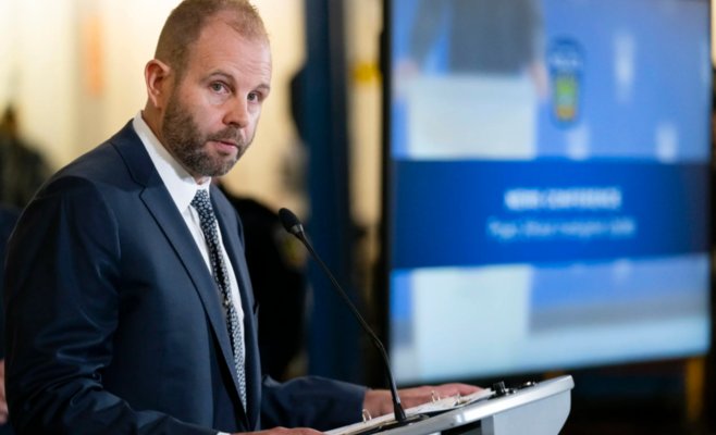 Полиция арестовала подозреваемых в гигантском ограблении в Канаде: ВИДЕО