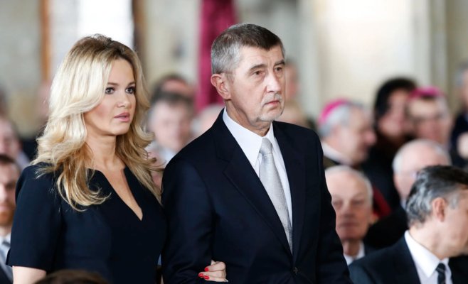 Андрей Бабиш объявил о расставании с женой Моникой