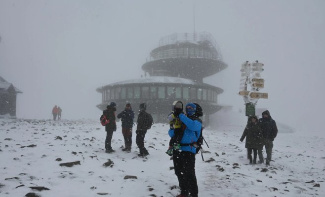 Крконошские хребты накрыла снежная буря