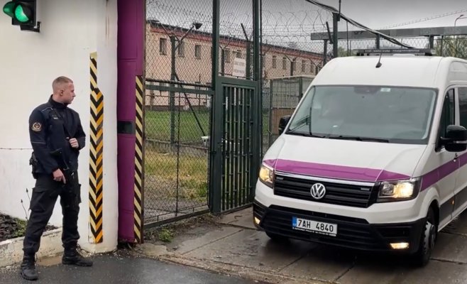 Дети из Прибрама попали в тюрьму для наркоманов. Это работает, признают школьники.